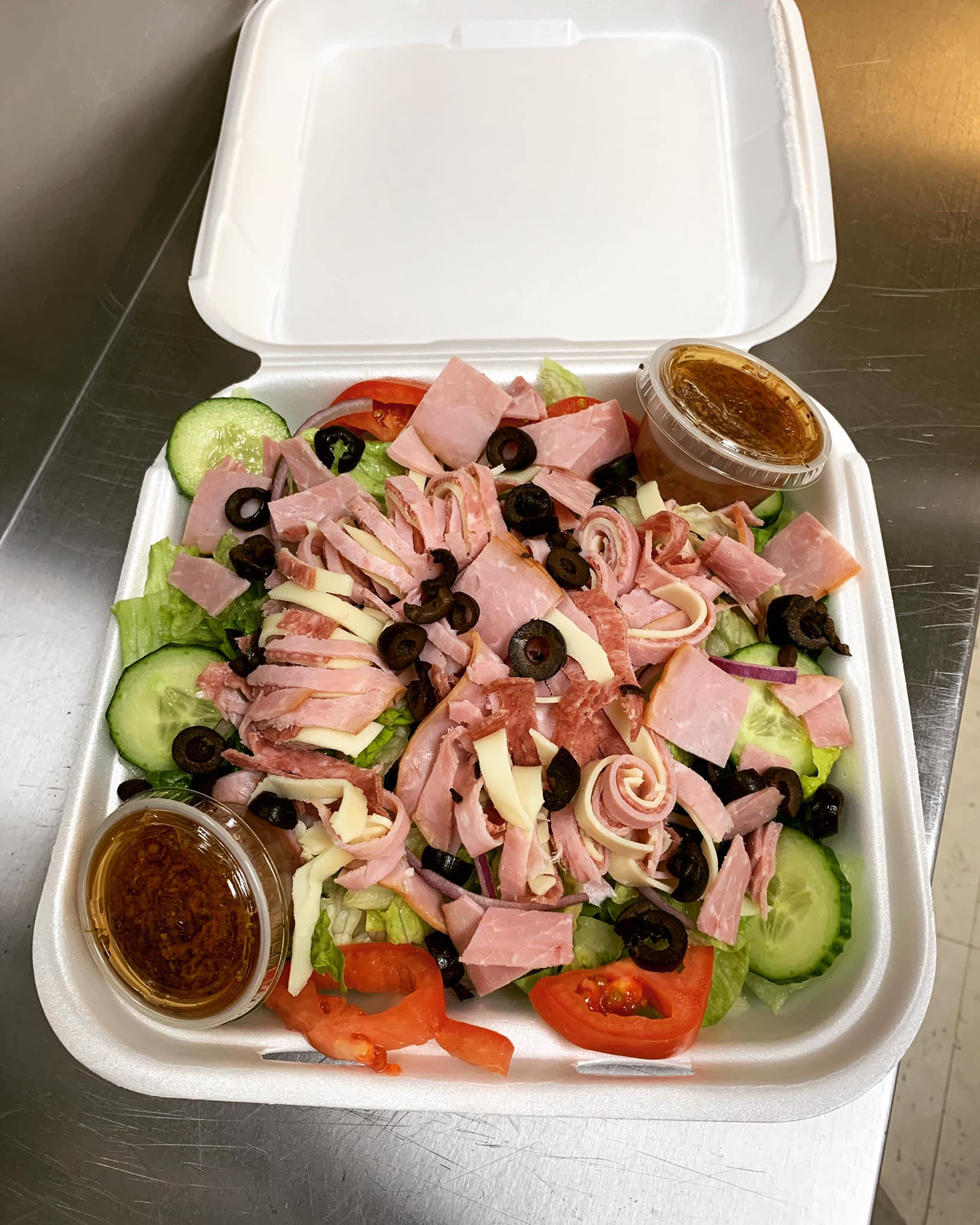Order Antipasto Salad food online from Napoli Pizza store, Miamisburg on bringmethat.com
