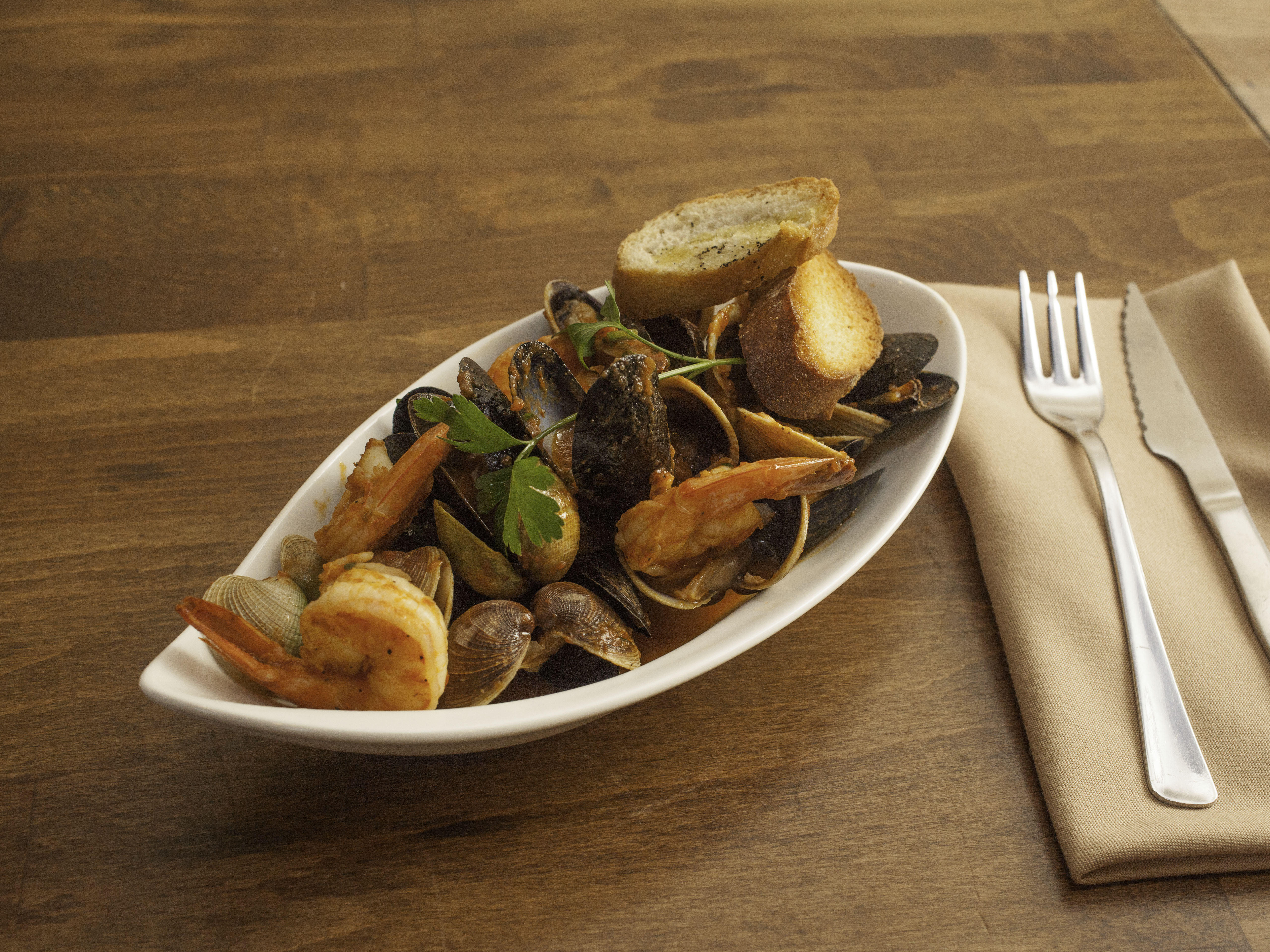 Order Cioppino Small Plate food online from Vulcano 081 store, Rockville Centre on bringmethat.com