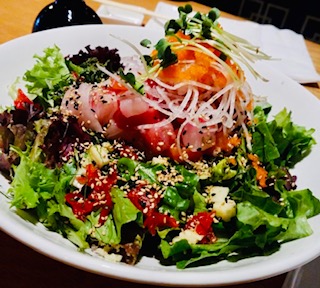 Order Sashimi Salad food online from Sakana Japanese Sushi & Grill store, La Canada Flintridge on bringmethat.com
