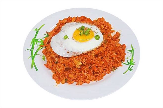 Order Kimchi and Pork Fried Rice (Kimchi Bokkeum Bap)돼지고기김치볶음밥 food online from Halmae Noodle 할매칼국수 store, Palisades Park on bringmethat.com