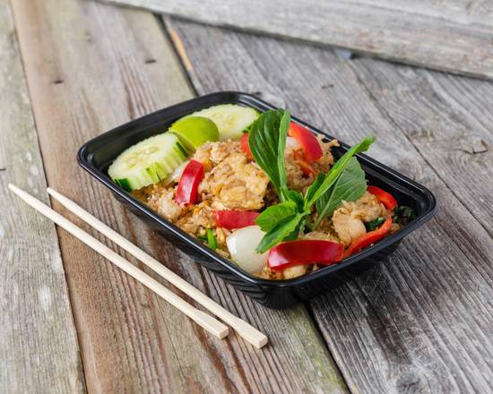 Order Spicy Fried Rice food online from Pinto Thai Kitchen store, Sandy on bringmethat.com