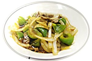 Order R20. Pepper Beef food online from Peking Express store, Grandview on bringmethat.com