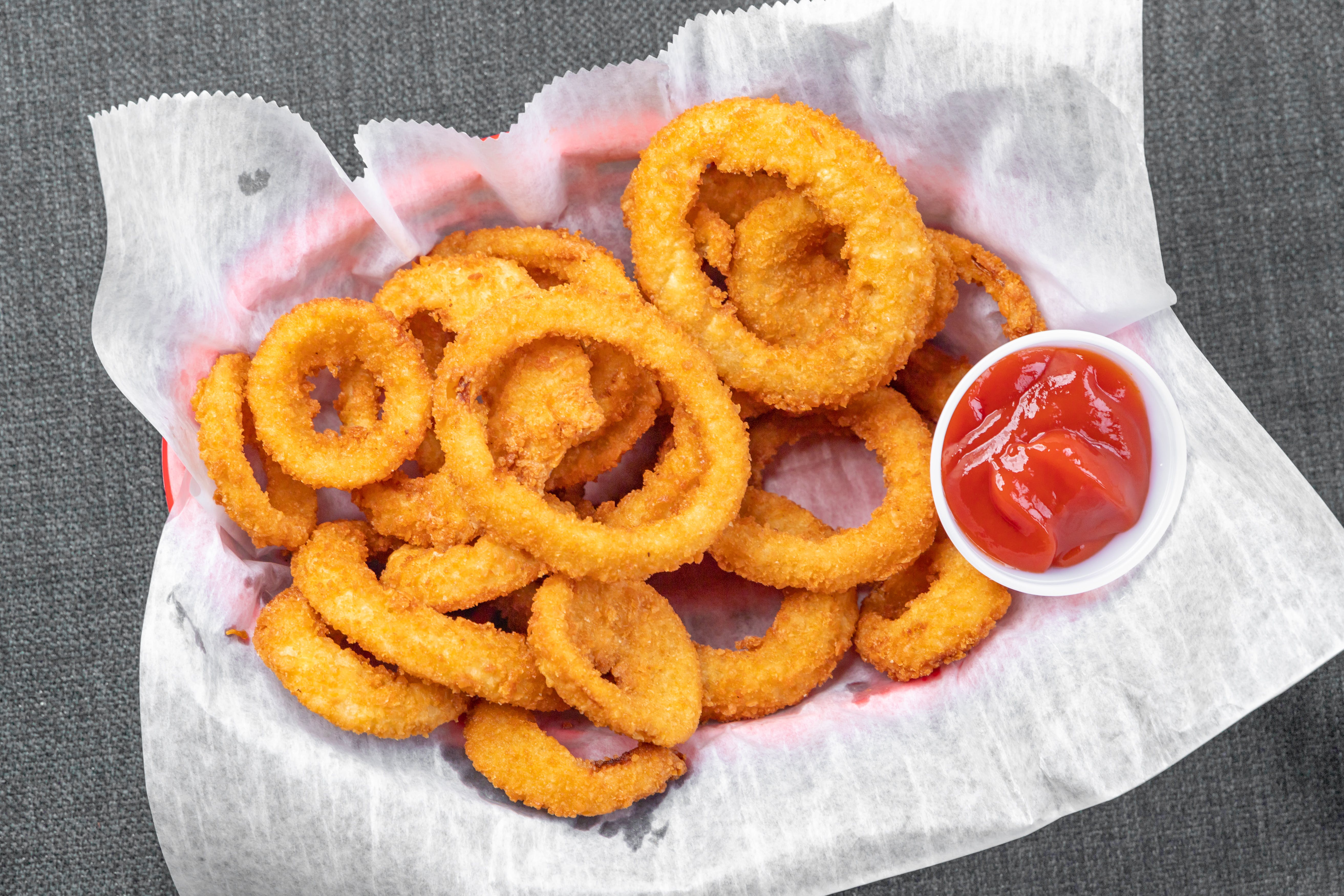 Order Onion Rings - Side food online from The Avenue Grille and Pizzeria store, Dorchester on bringmethat.com