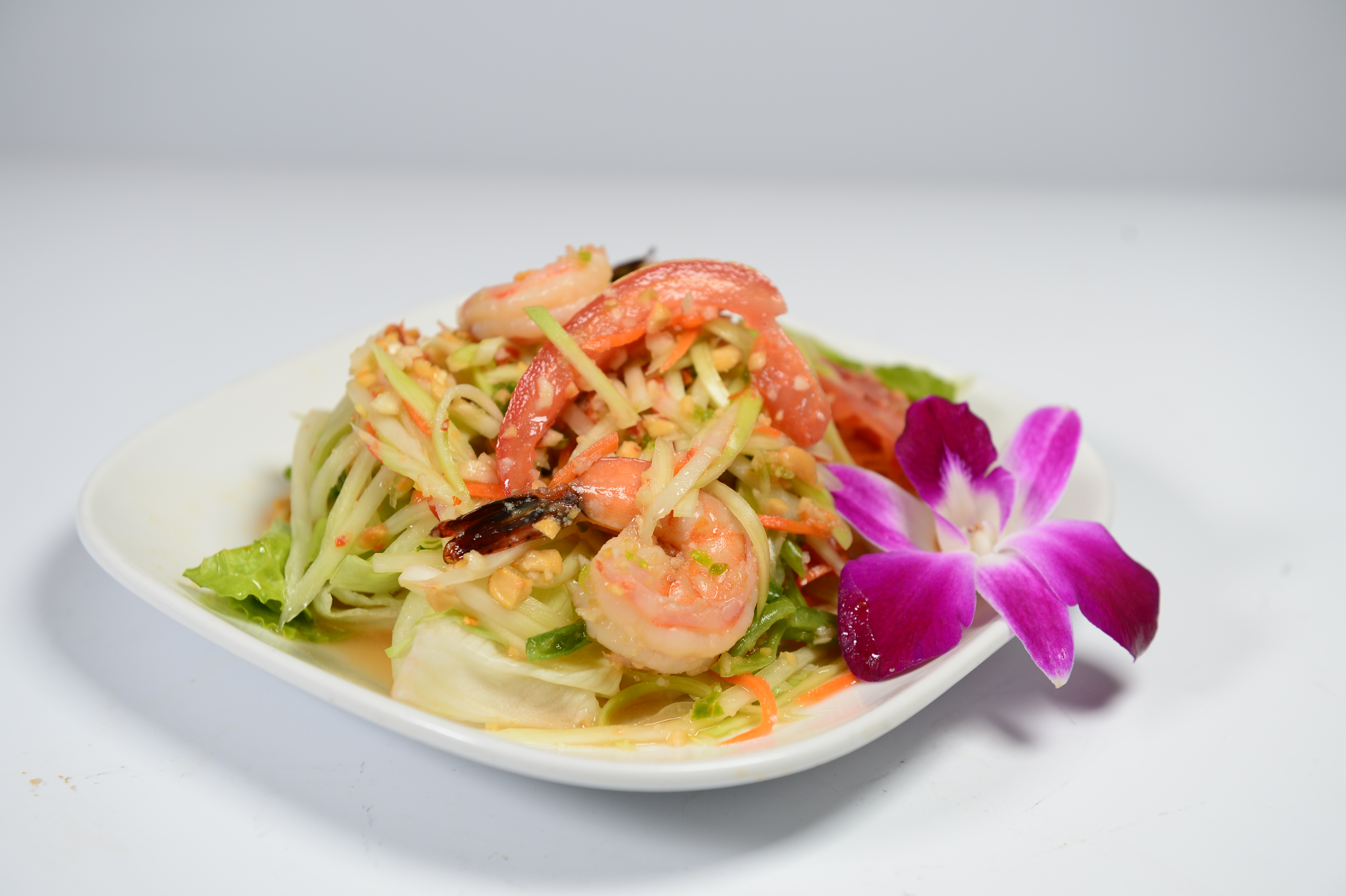 Order Papaya Salad food online from Lemongrass Thai Cuisine store, San Francisco on bringmethat.com