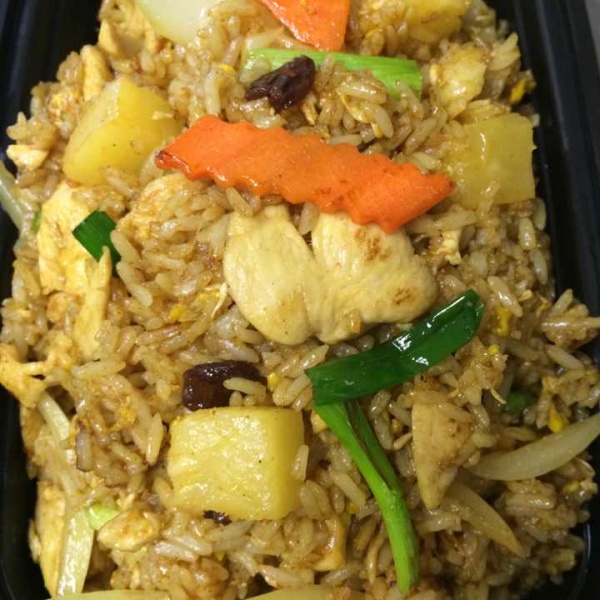 Order Pineapple Fried Rice food online from Sawasdee Thai Kitchen store, Pittsburgh on bringmethat.com