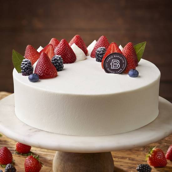 Order Strawberry Soft Cream Cake food online from Paris Baguette store, South San Francisco on bringmethat.com