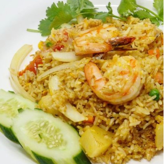 Order Pineapple Fried Rice food online from Modern Thai store, San Francisco on bringmethat.com