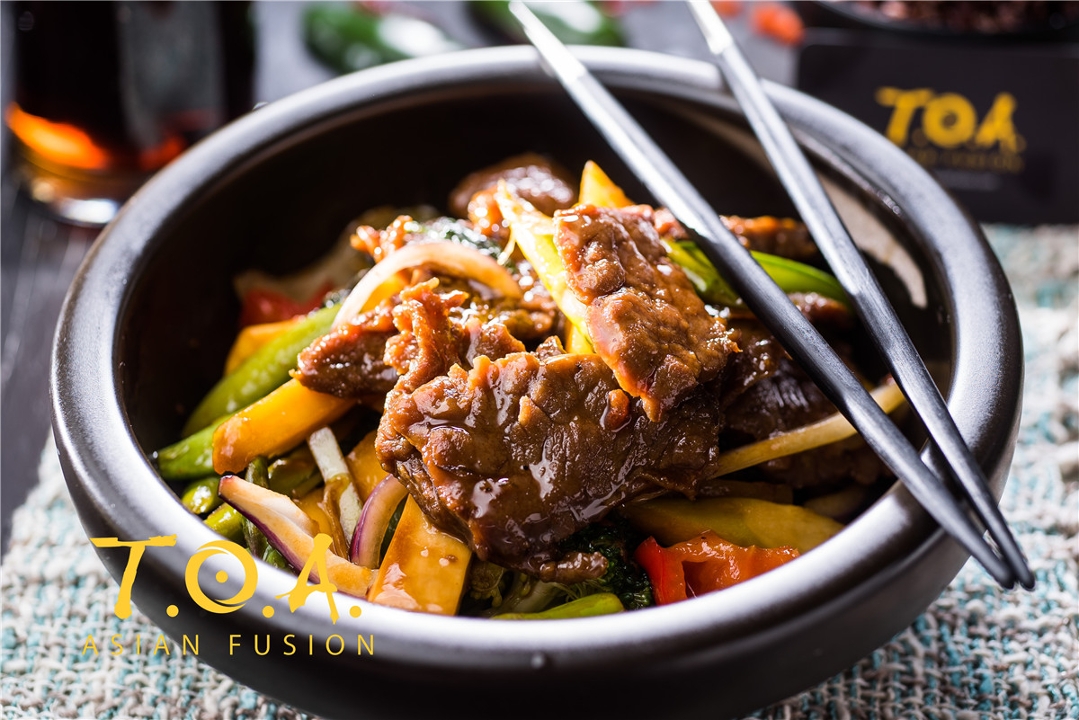 Order Mongolian Skillet Beef food online from Toa Asian Fusion store, Farmingdale on bringmethat.com