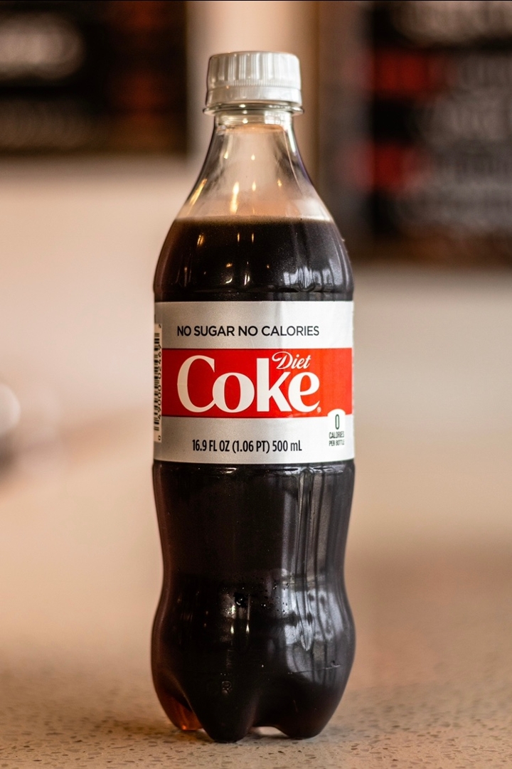 Order DIET COKE food online from Daddyo's Pizza store, Houston on bringmethat.com