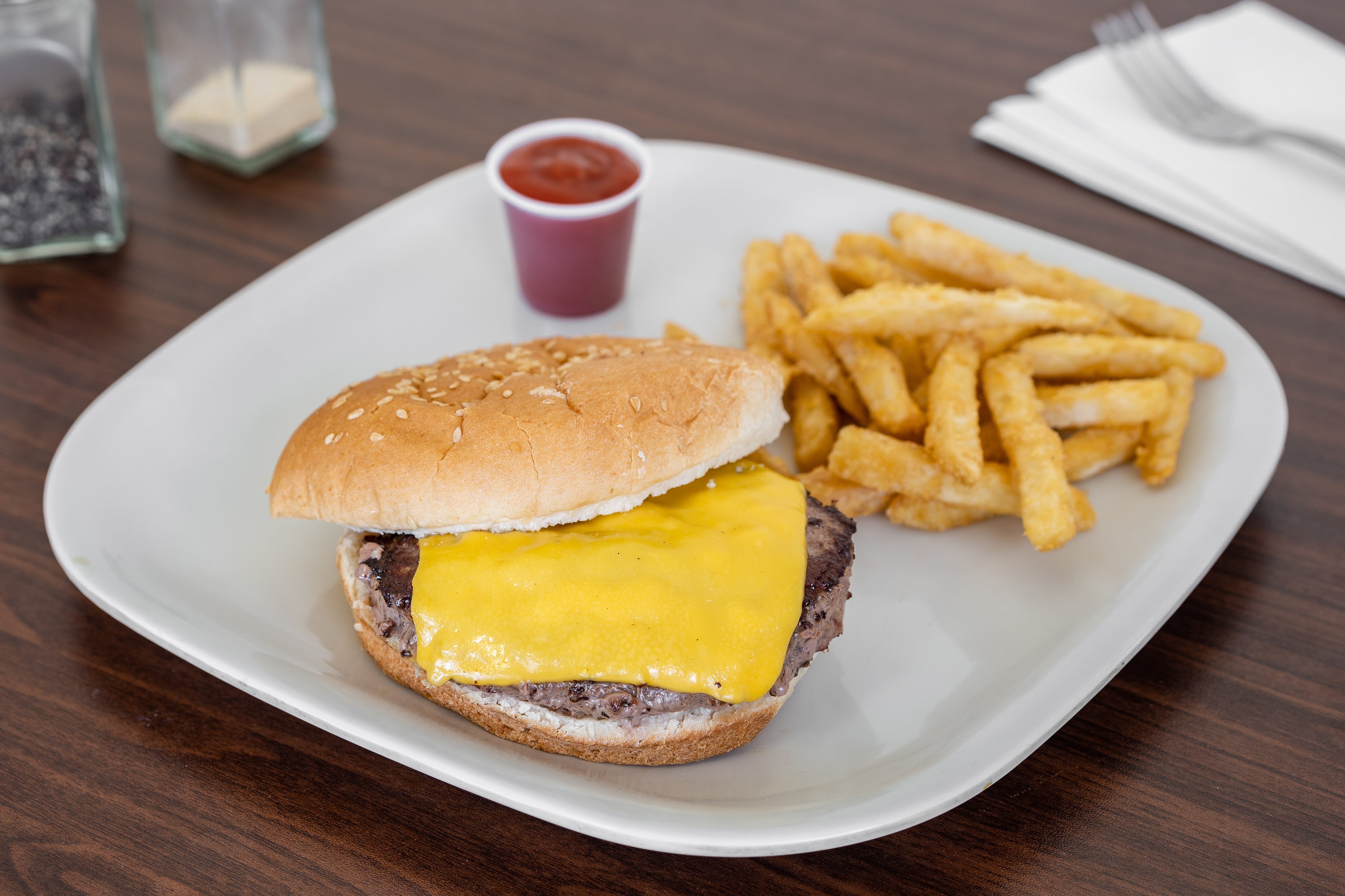 Order Cheeseburger - Burgers food online from Stella Pizzeria store, Perth Amboy on bringmethat.com