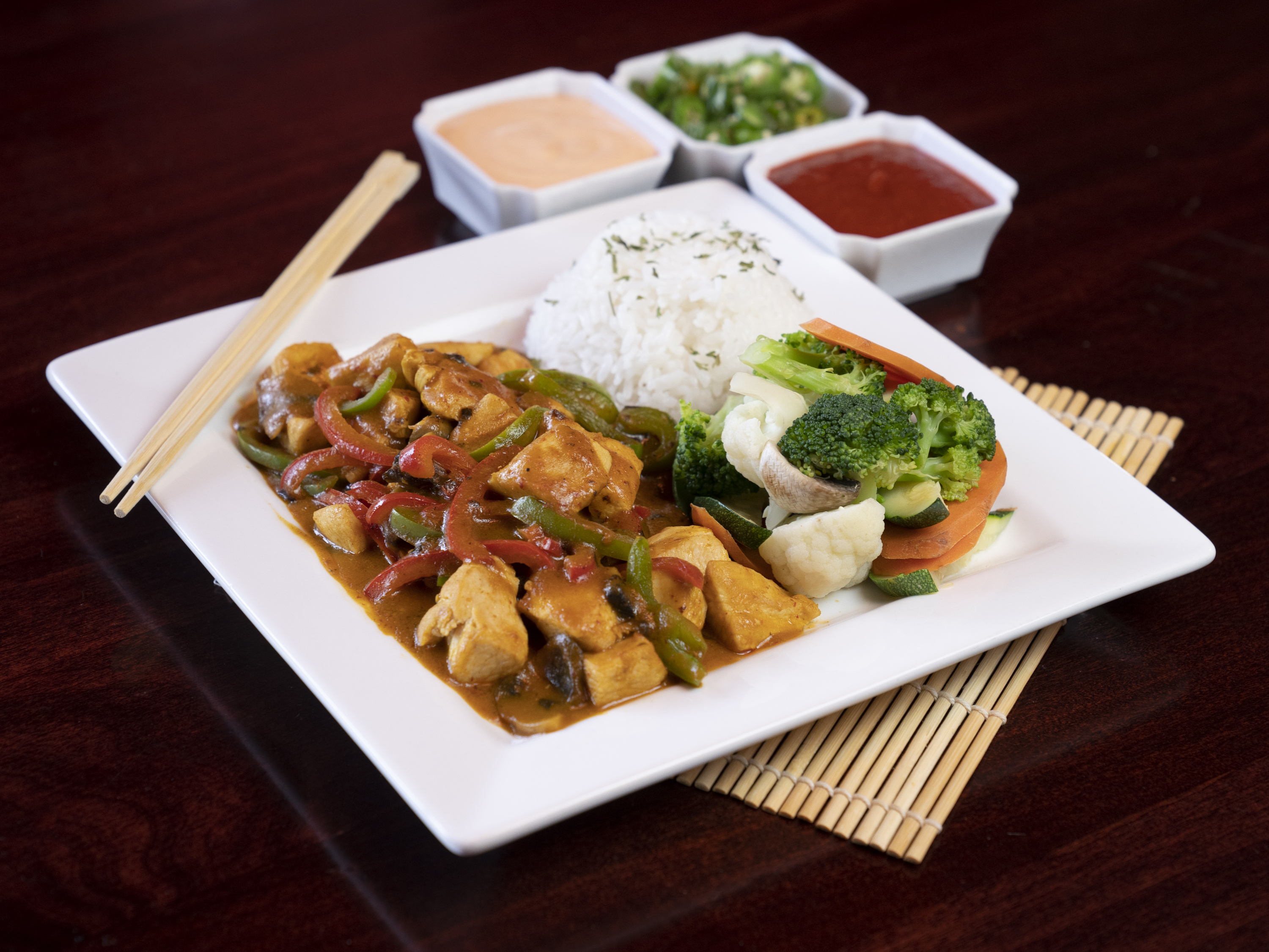 Order Chicken Curry food online from Fussion Sushi Bar store, Laredo on bringmethat.com