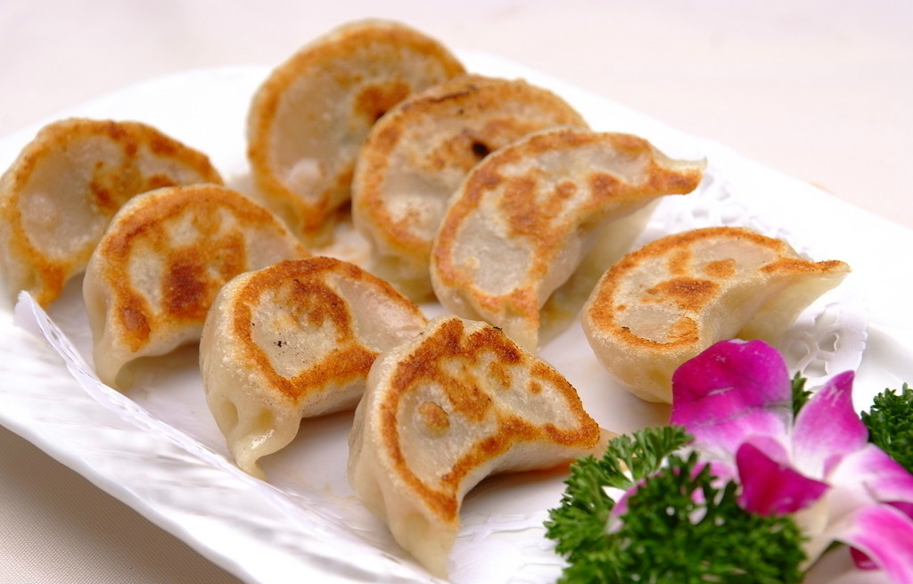 Order 6 Pot Stickers food online from Chinese Wok store, Elgin on bringmethat.com