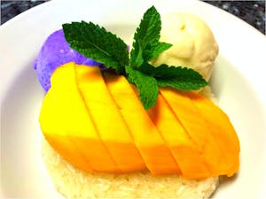 Order Mango & Sticky Rice  With Ice Cream food online from Chai Yo Thai Cuisine store, Riverview on bringmethat.com