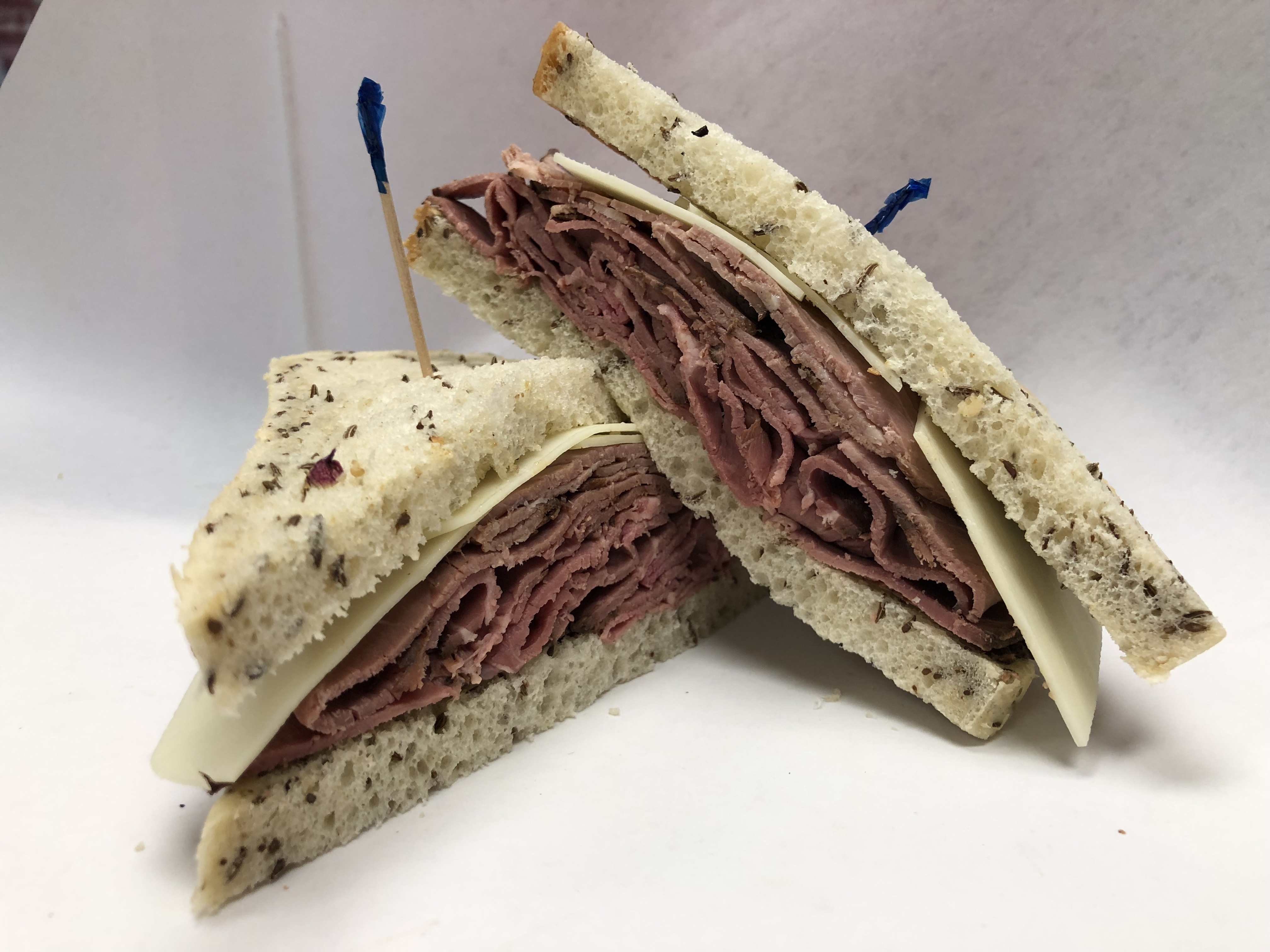 Order Corned Beef and Swiss Sangwich food online from Marco Italian Deli store, Buffalo on bringmethat.com