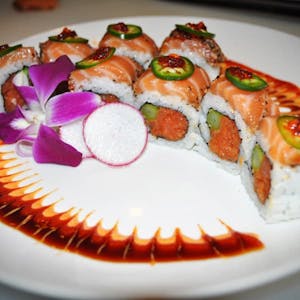 Order Sea Picante Roll food online from Mochi Sushi store, Sugar Land on bringmethat.com