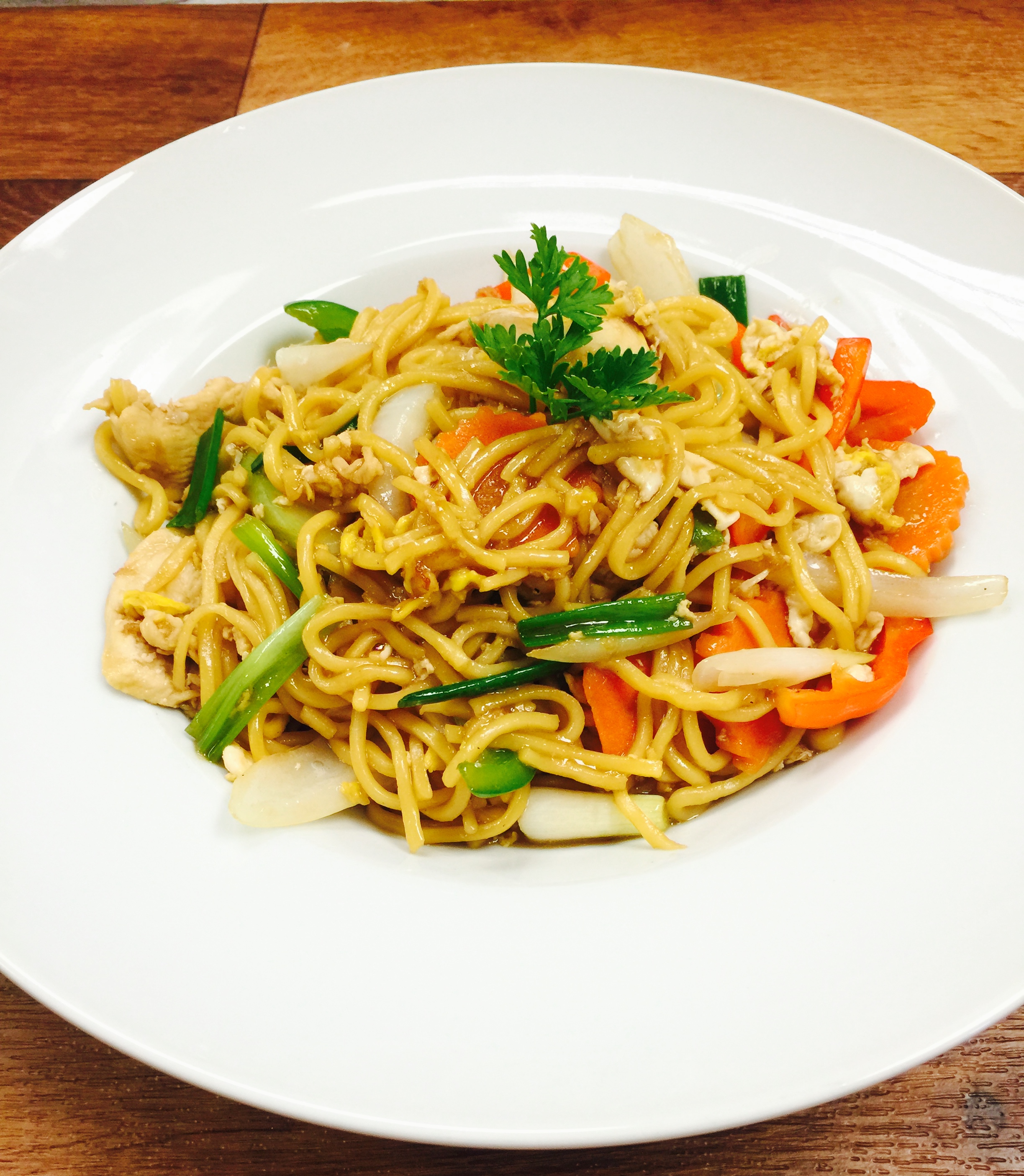 Order Thai Lo Mein  food online from Thai Diner store, Coplay on bringmethat.com