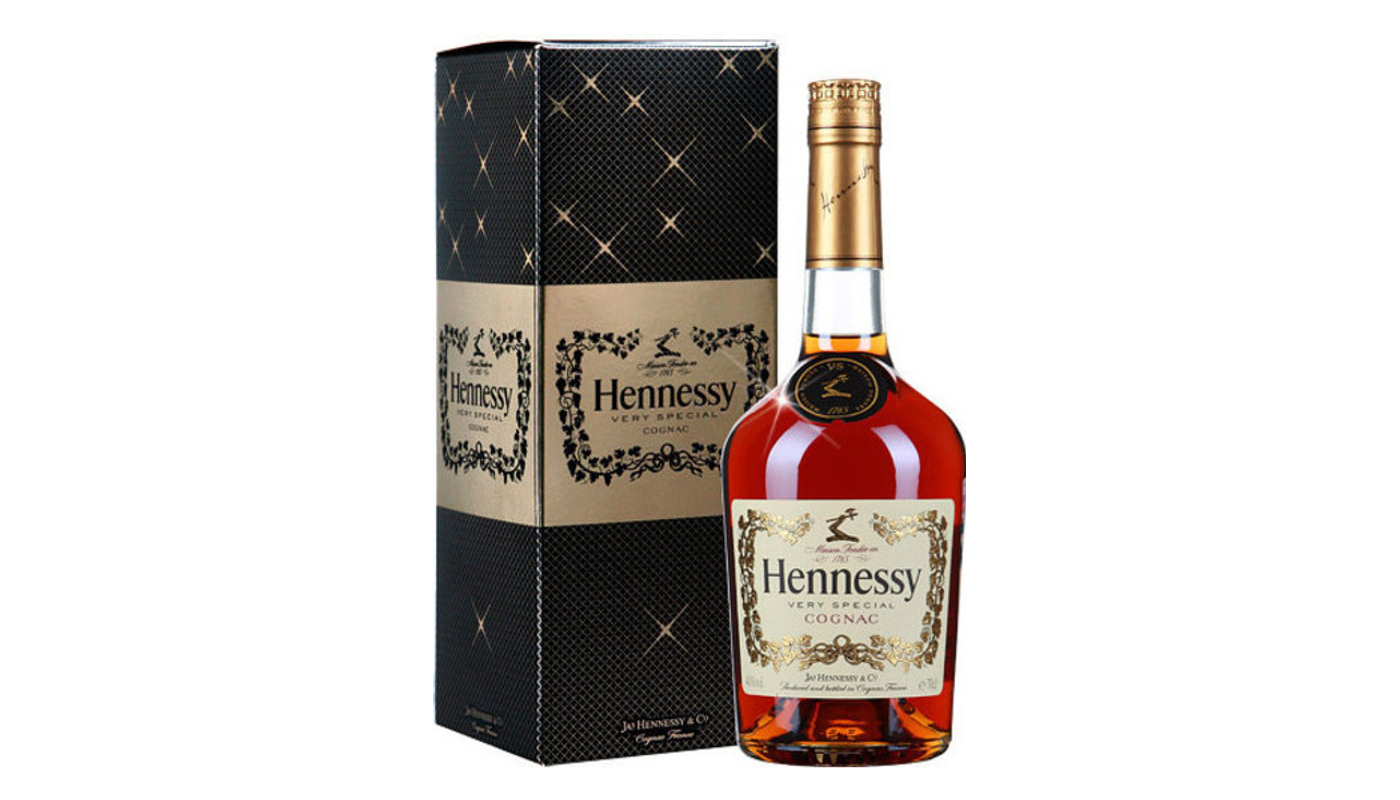 Order Hennessy V.S.O.P. Cognac 750mL food online from Dimension Liquor store, Lake Forest on bringmethat.com