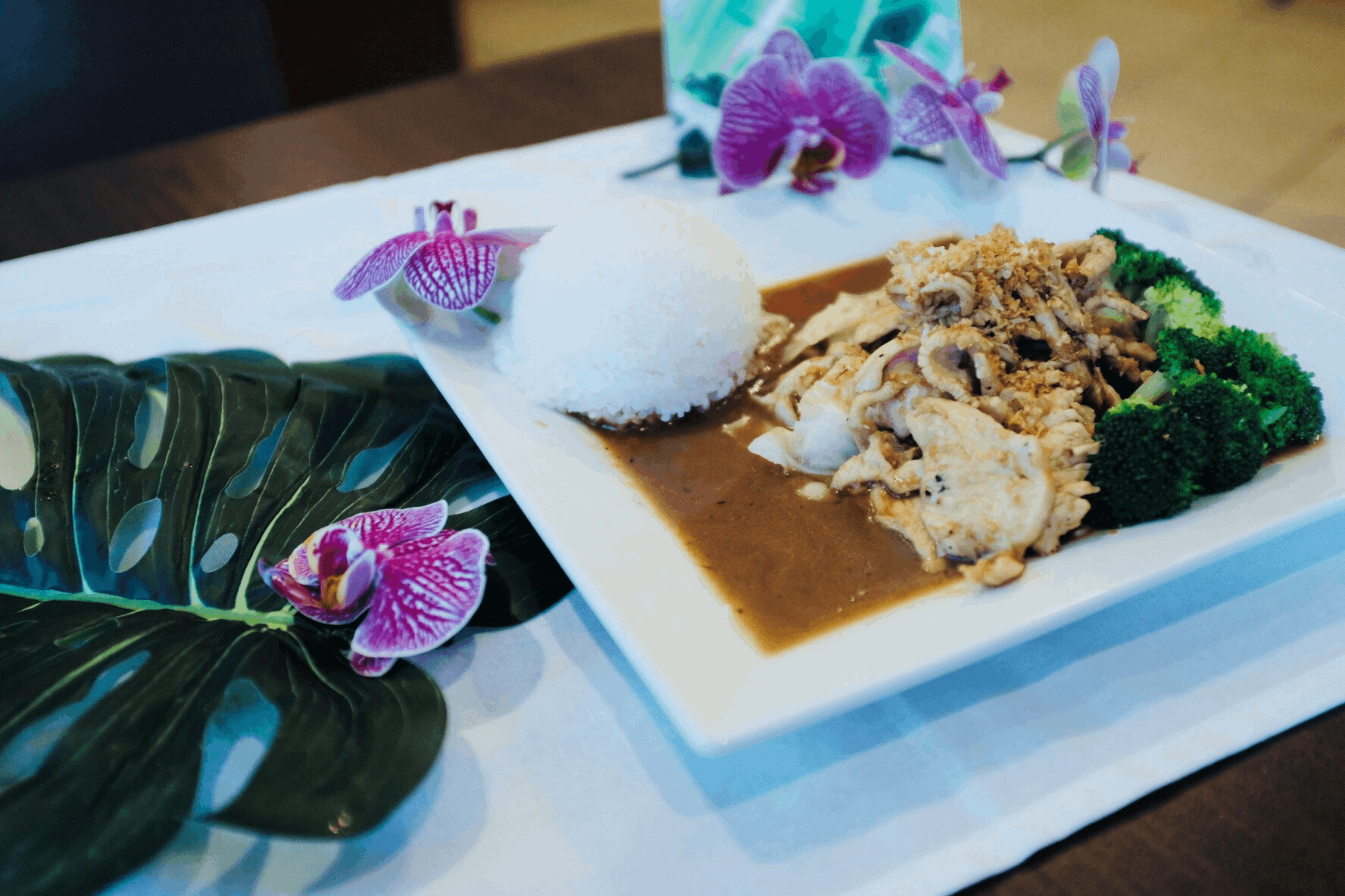 Order E3. Garlic Lover food online from Bangkok Orchid Thai Restaurant store, Irving on bringmethat.com