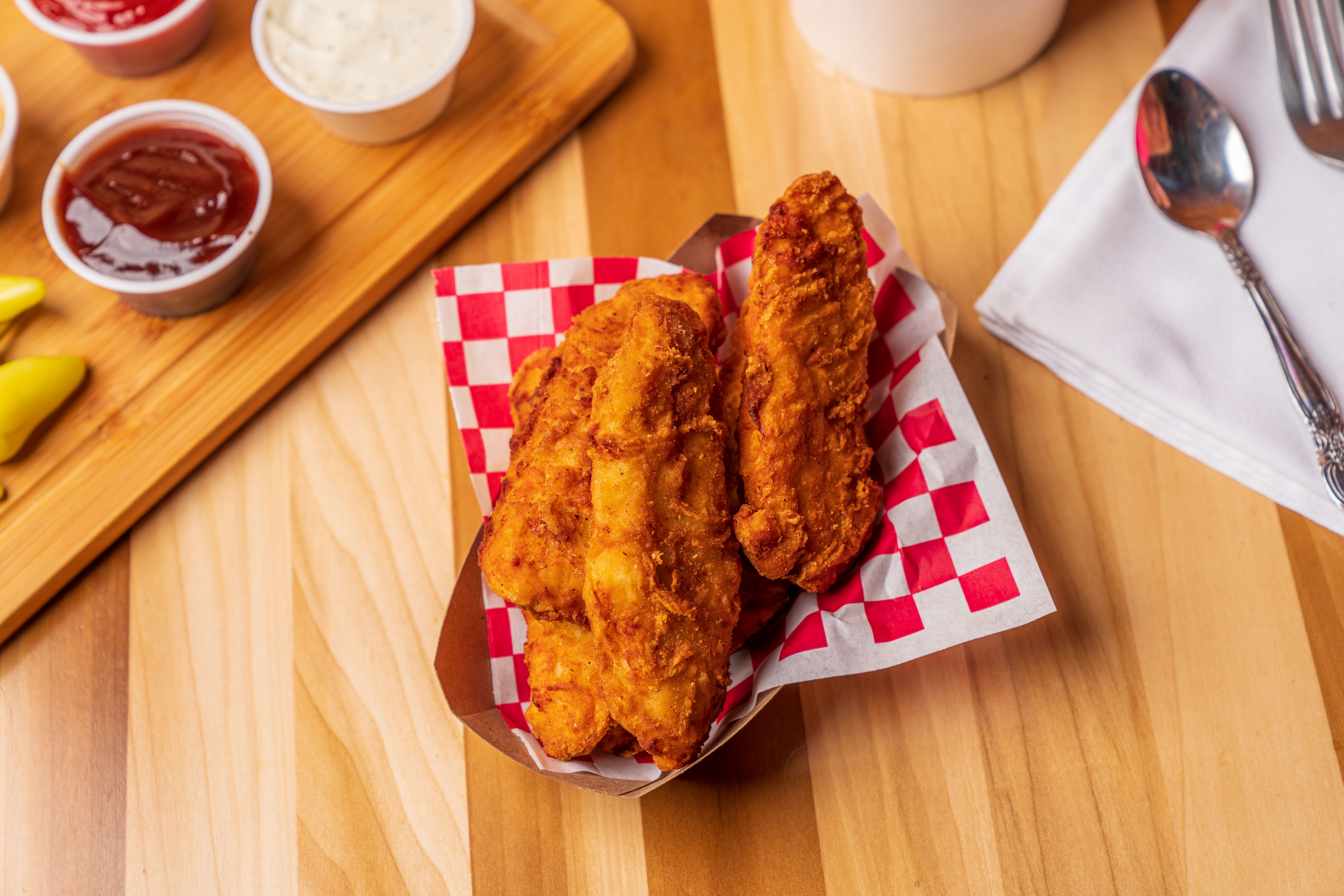 Order Chicken Strips food online from Wimpys Hamburgers store, Tulare on bringmethat.com