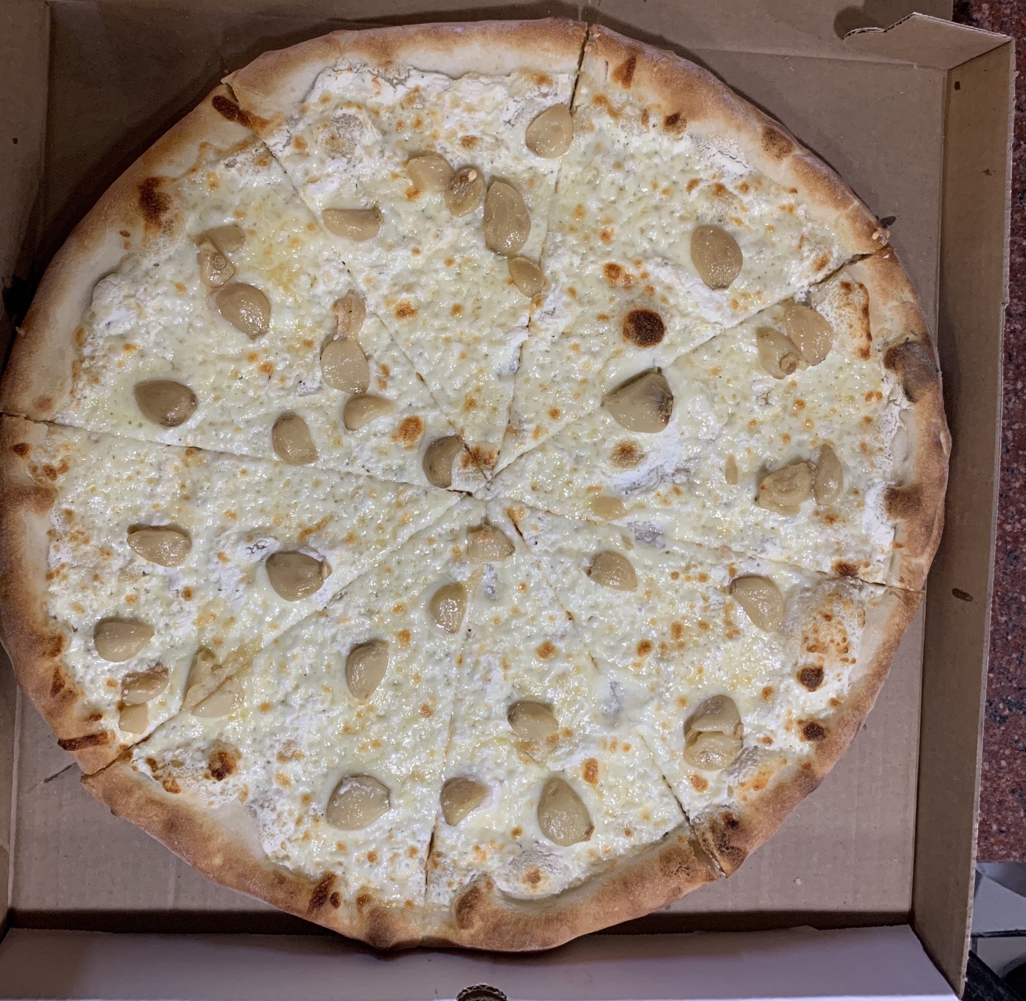 Order 18" Luna Park "White" Pie food online from Napolitano's Brooklyn Pizza store, Cranston on bringmethat.com