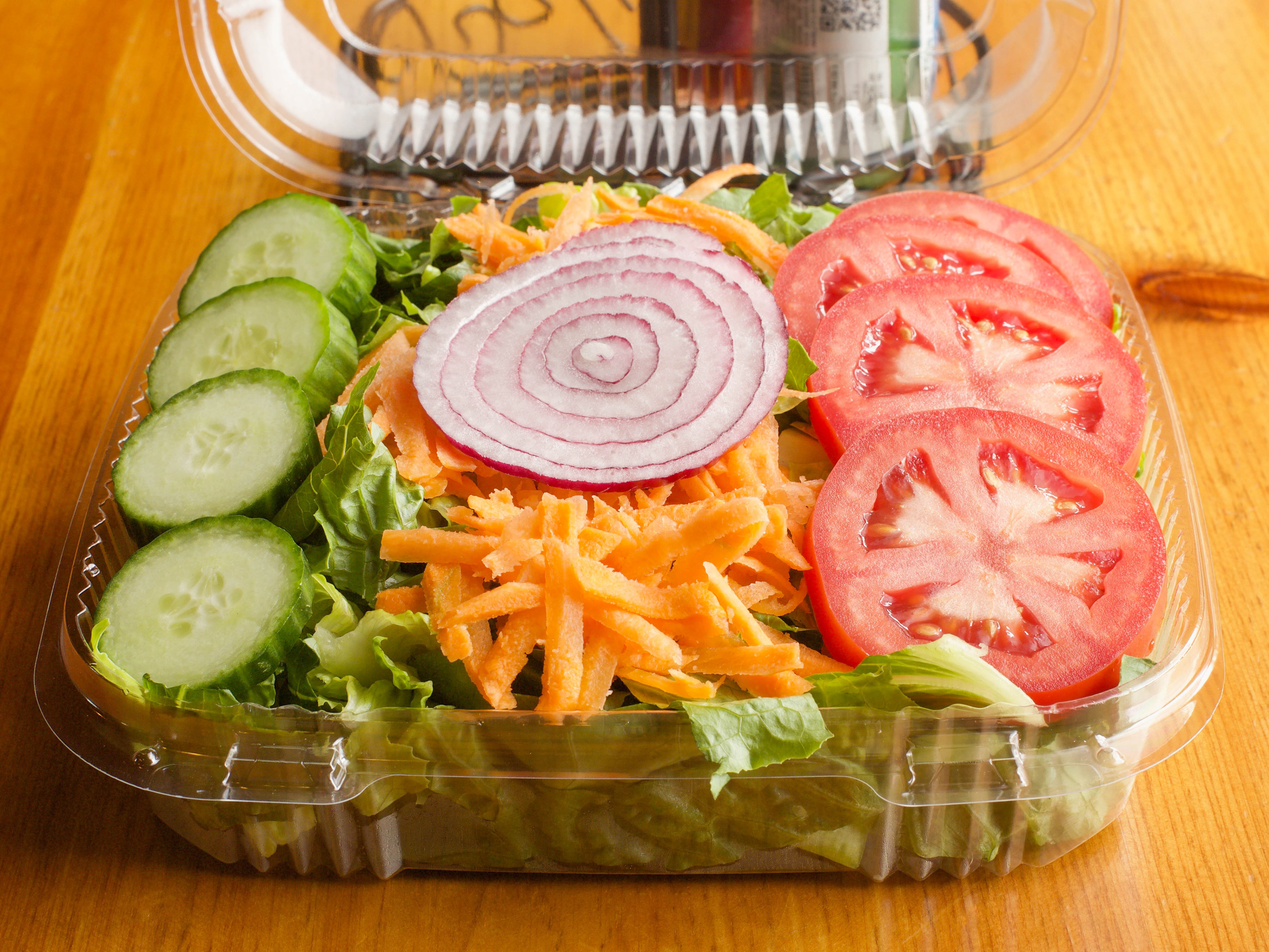 Order Tossed Salad food online from David Alan's Marketplace And Caterers store, East Hanover on bringmethat.com