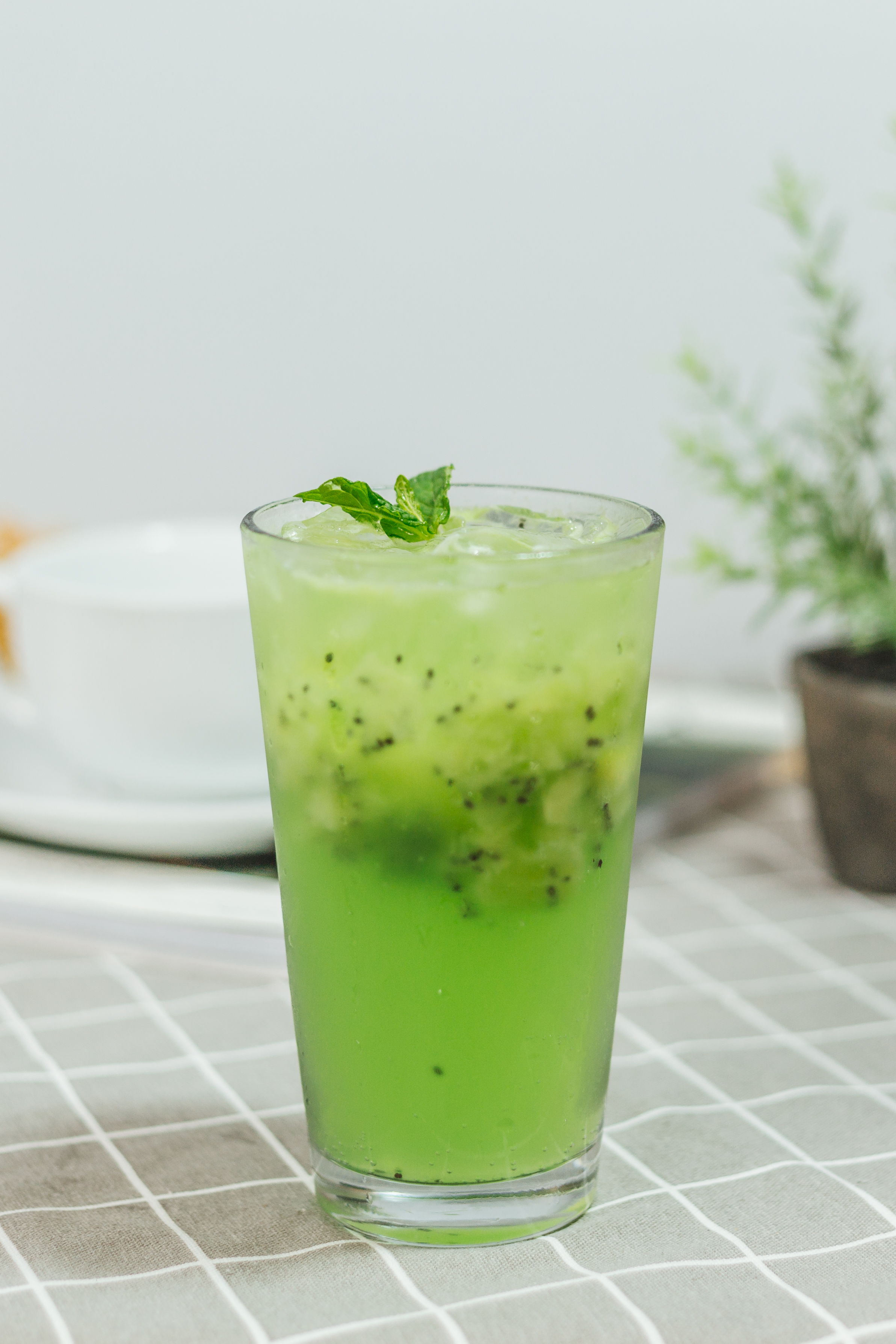 Order Kiwi Sparkling food online from Hanabusa Cafe store, Chicago on bringmethat.com