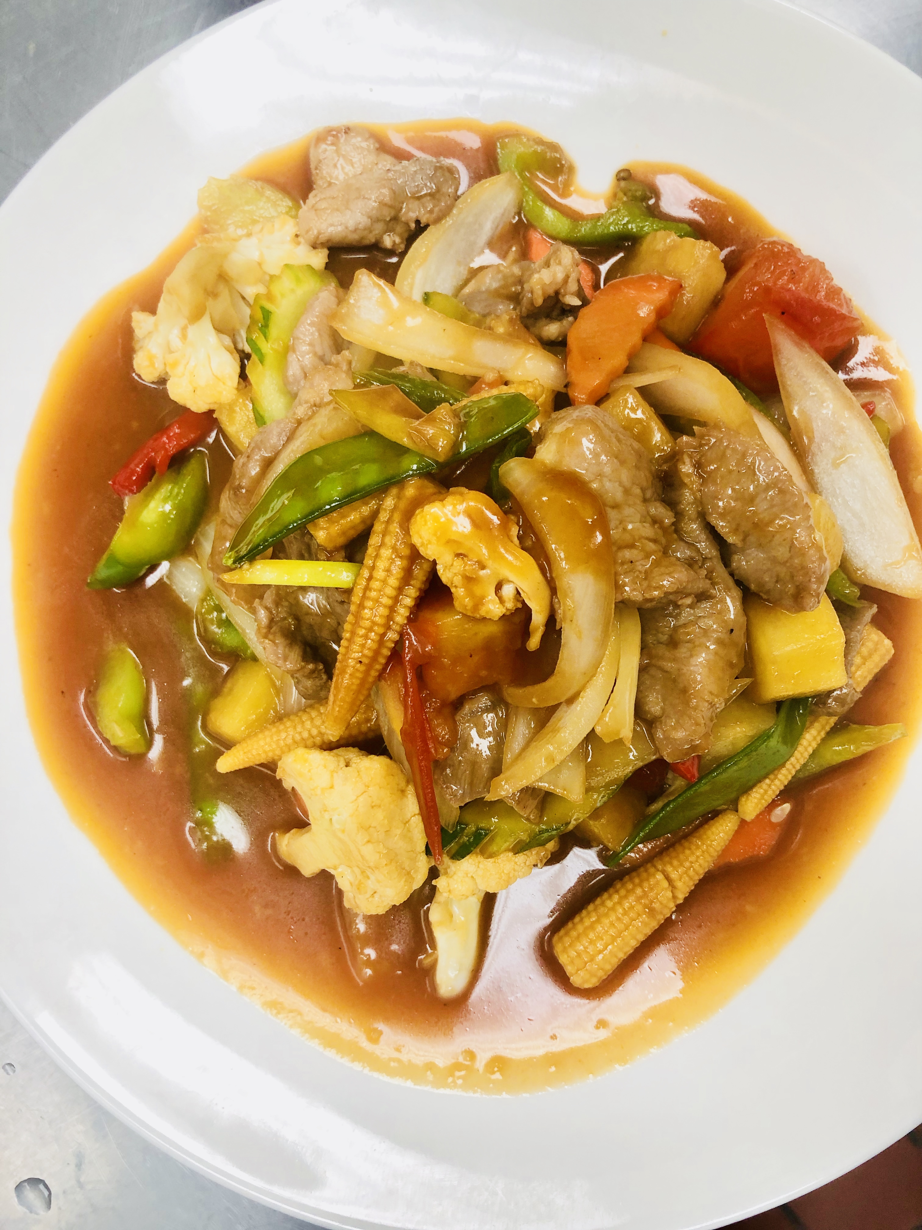 Order  Sweet and Sour Stir-Fry food online from Thai Aroy Dee store, Drexel Hill on bringmethat.com