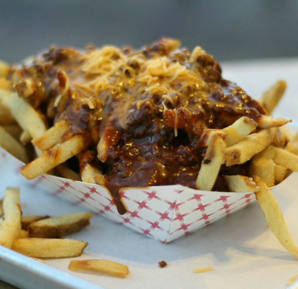 Order Beef Chili Fries  food online from Earle's Grill store, Los Angeles on bringmethat.com