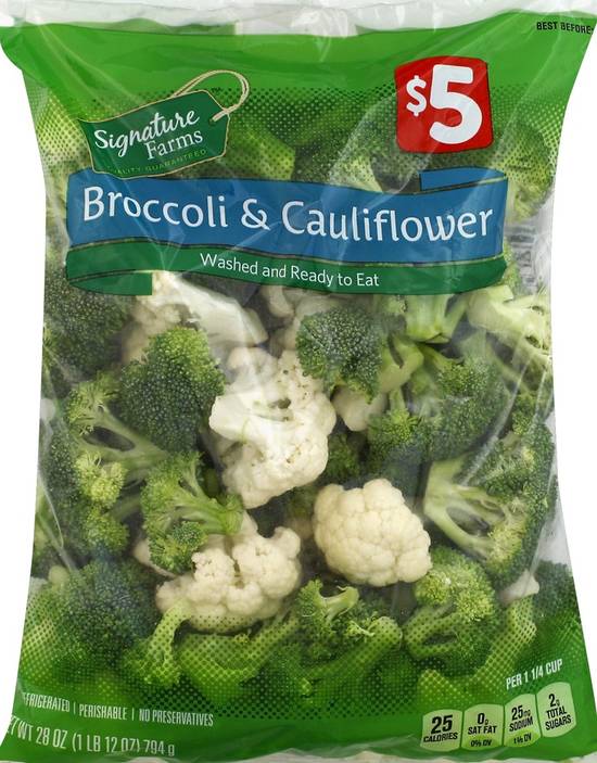 Order Signature Farms · Broccoli & Cauliflower (28 oz) food online from Safeway store, Bullhead City on bringmethat.com