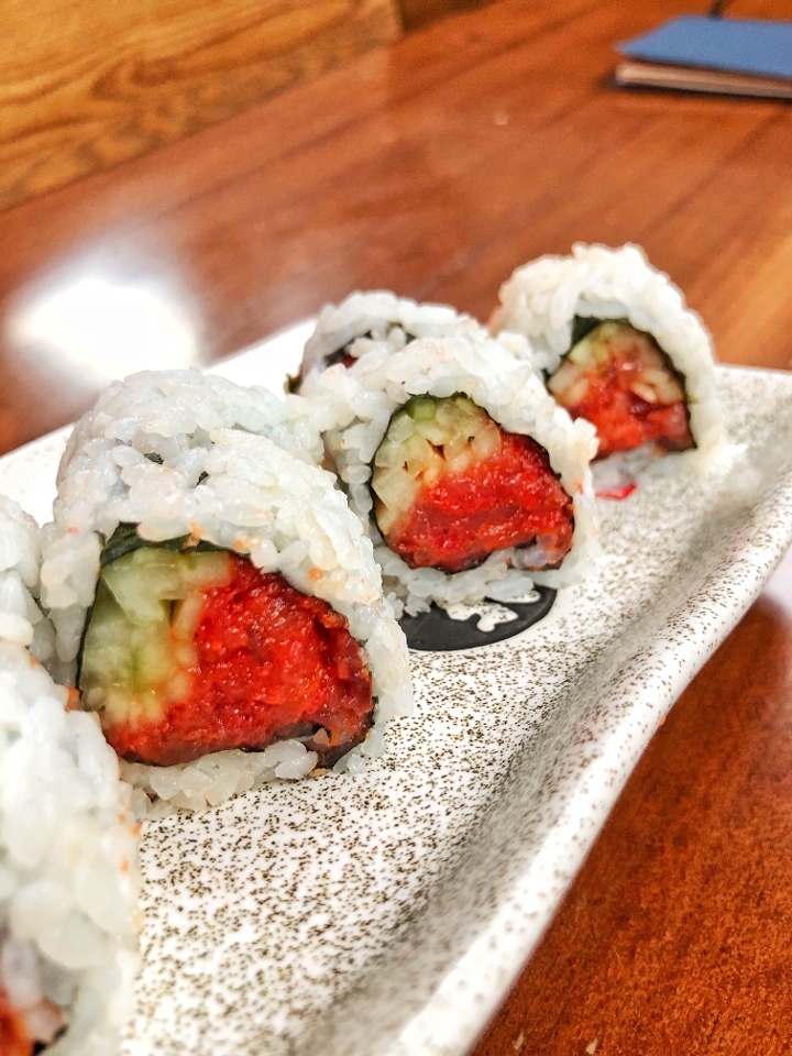Order Spicy Tuna Roll food online from Soji store, Baton Rouge on bringmethat.com