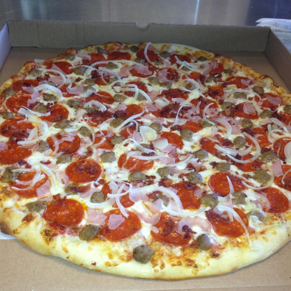 Order The Grrizzz Pizza food online from Blackstone Pizza store, San Marcos on bringmethat.com