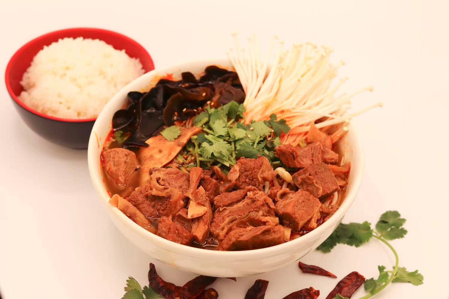 Order Beef Brisket Cube Spicy Pot 牛腩冒菜 food online from Noodle & I store, West Lafayette on bringmethat.com