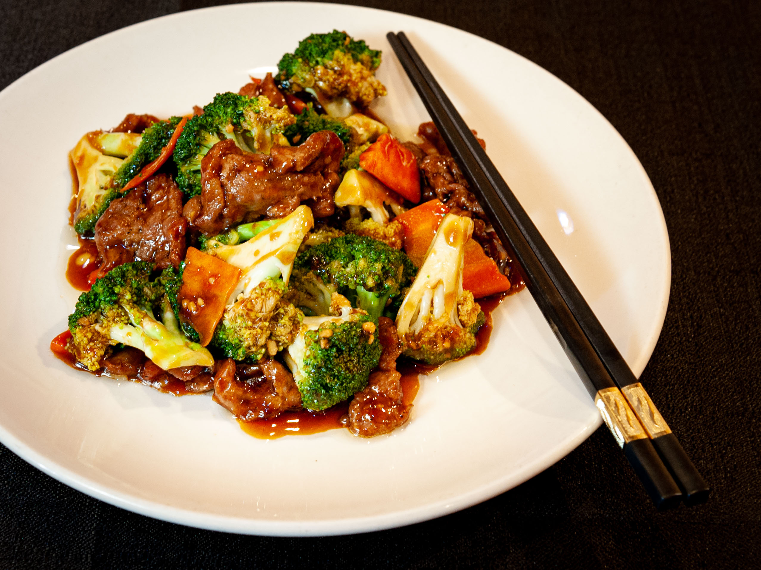 Order Beef Broccoli food online from Cheng's Chinese Restaurant store, Lake Mary on bringmethat.com