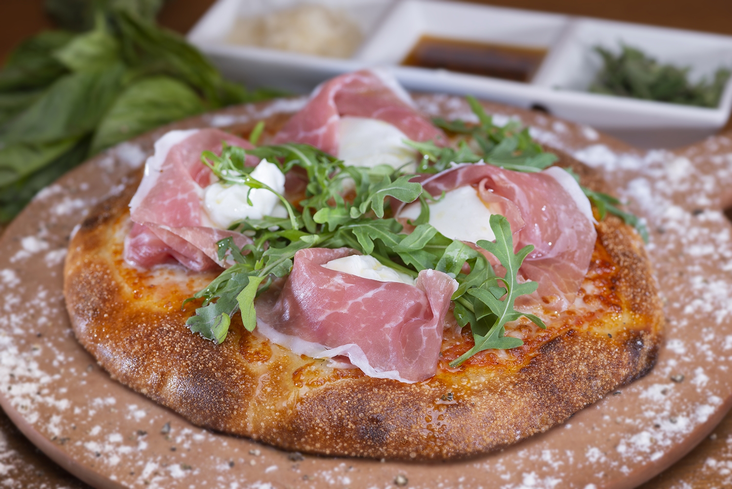 Order Pizza Catona food online from Urth Caffe store, Los Angeles on bringmethat.com