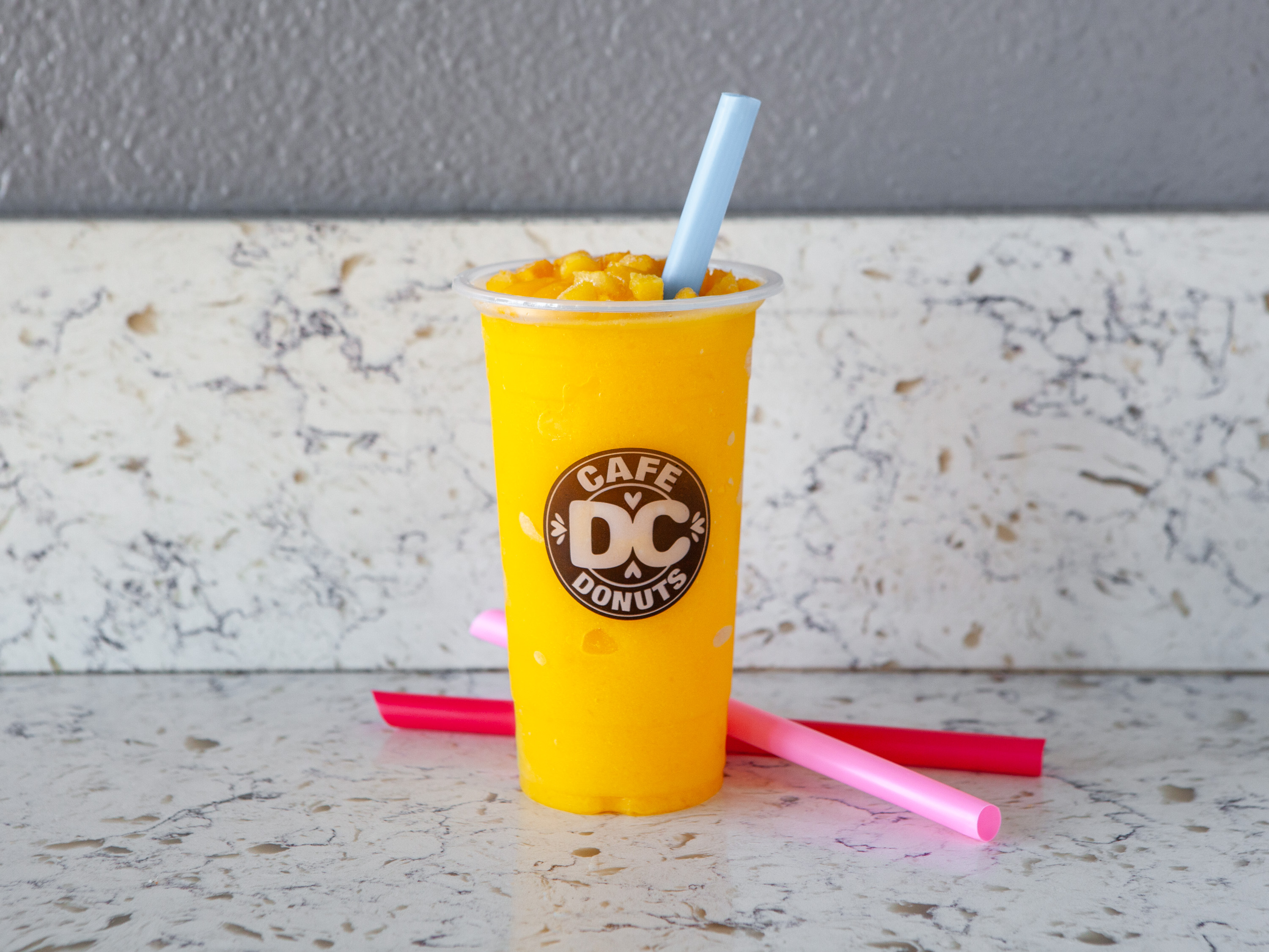 Order Mango Smoothie food online from Dc Cafe Donuts store, Reseda on bringmethat.com
