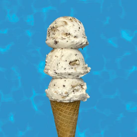 Order Chocolate Chip Cookie Dough (1 pt) food online from Kula Ice Cream store, San Diego on bringmethat.com