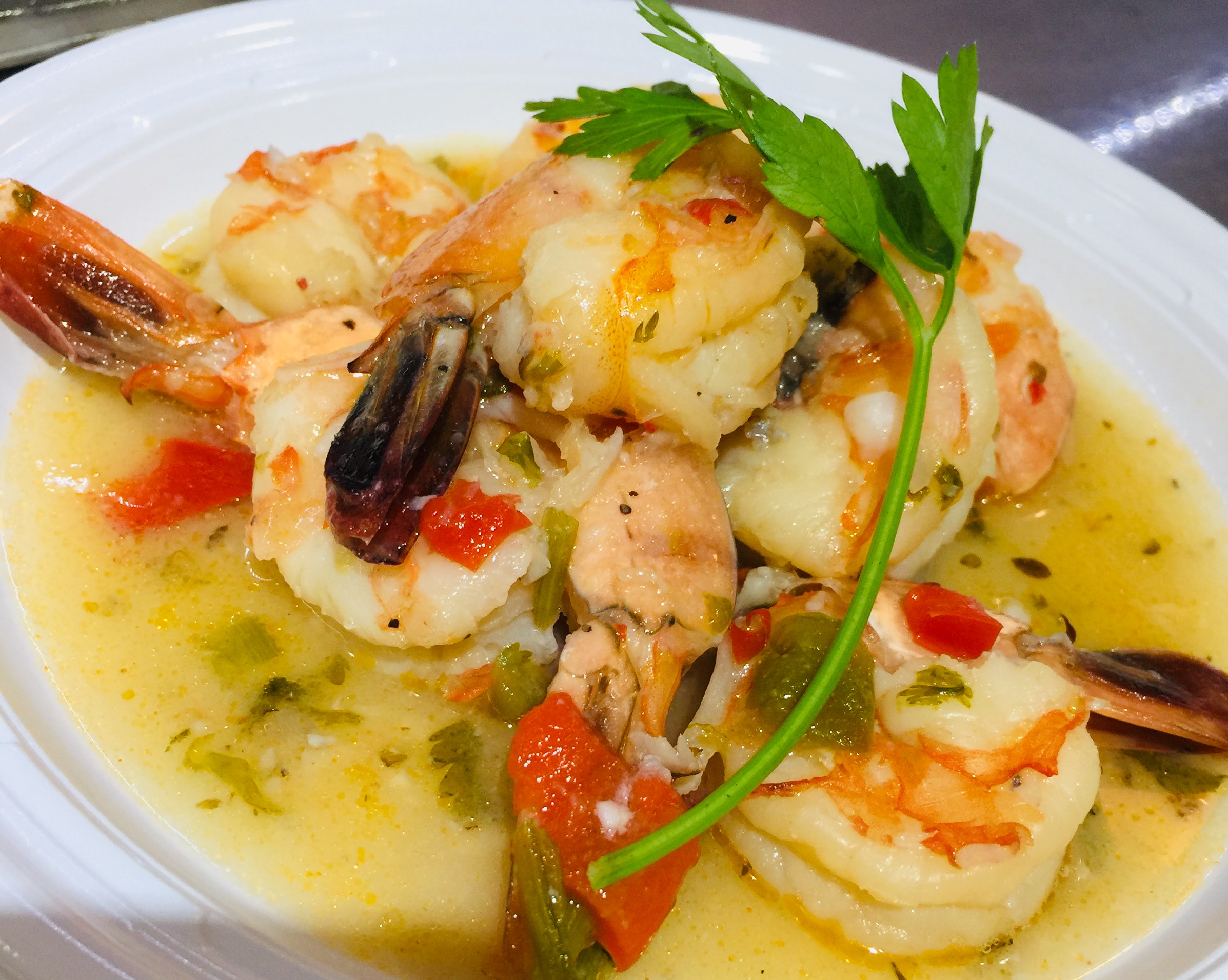 Order Shrimp Scampi Platter (Wednesday Only) food online from Tio Pio store, Brooklyn on bringmethat.com