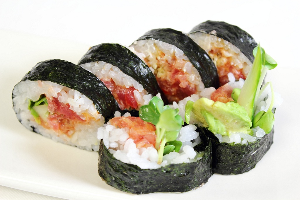 Order Spicy Tuna Roll food online from Lucky Street store, Minneapolis on bringmethat.com