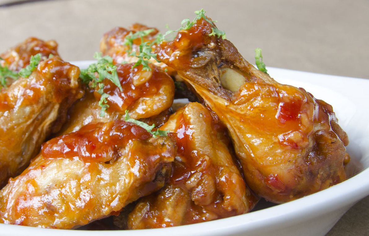 Order Willie's RICO Wings food online from Slick Willie store, South Milwaukee on bringmethat.com
