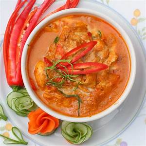 Order Panang Curry แกงพะแนง food online from Patpong Thai Cuisine store, San Francisco on bringmethat.com