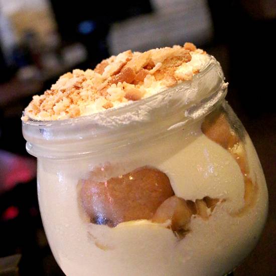 Order Banana Pudding  food online from Hoffbrau Steak & Grill House store, Amarillo on bringmethat.com