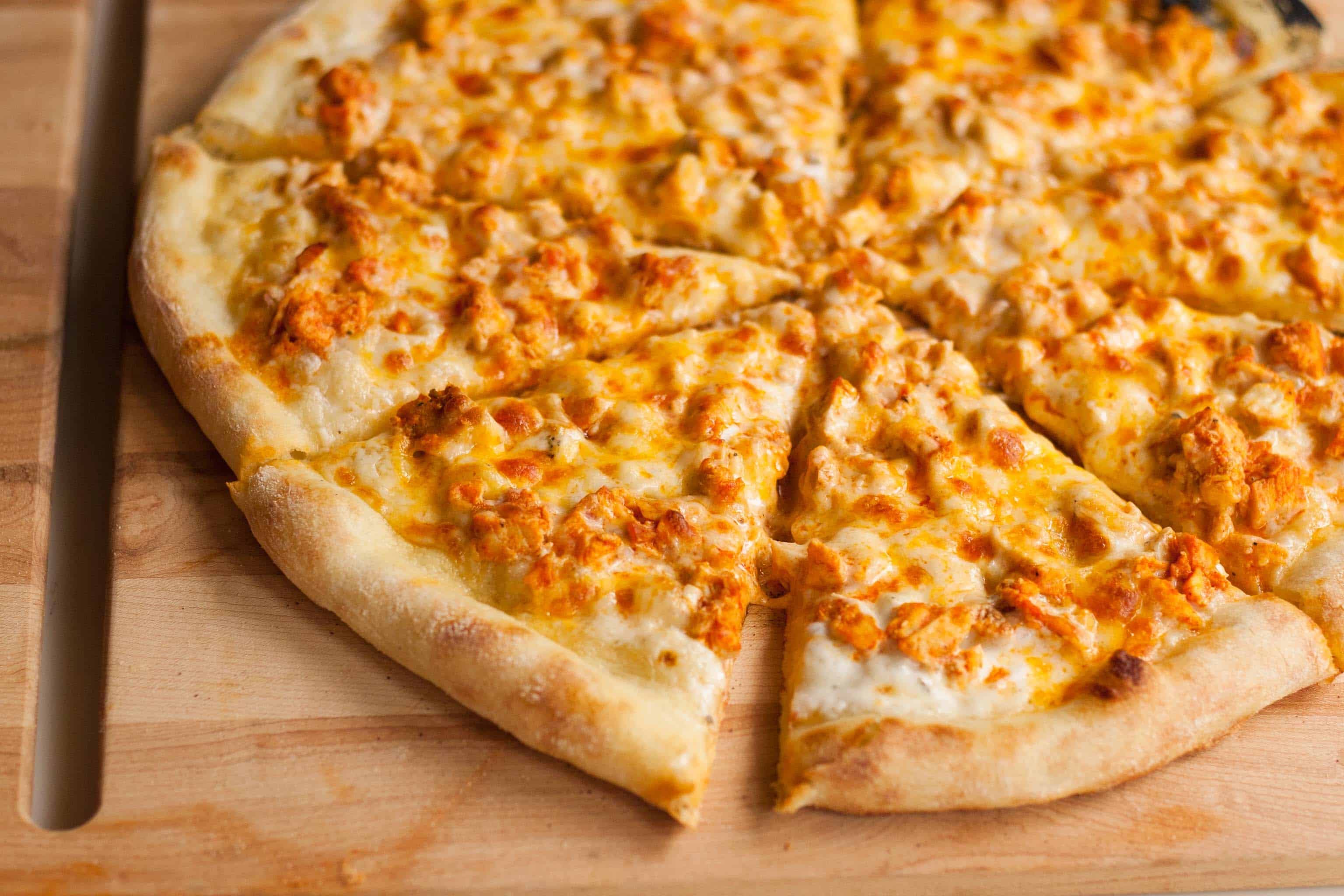 Order Buffalo Chicken Pizza - Medium 12'' food online from Maloney's Pazzeria store, Syracuse on bringmethat.com