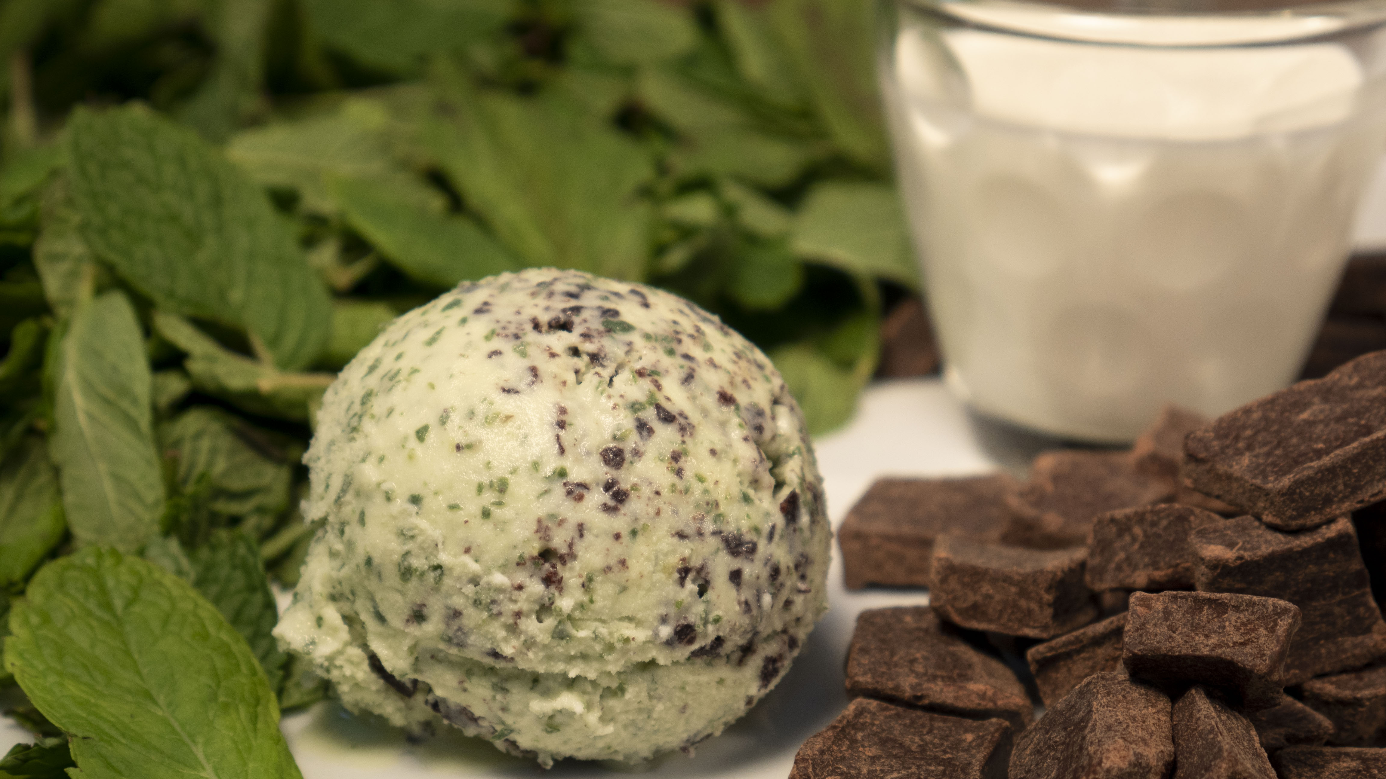 Order Mint, Milk, and Chocolate Gelato food online from Fatamorgana Gelato store, Beverly Hills on bringmethat.com