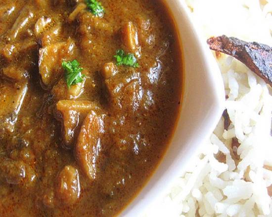 Order Mushroom Curry food online from Incredible India Cafe store, Los Angeles on bringmethat.com