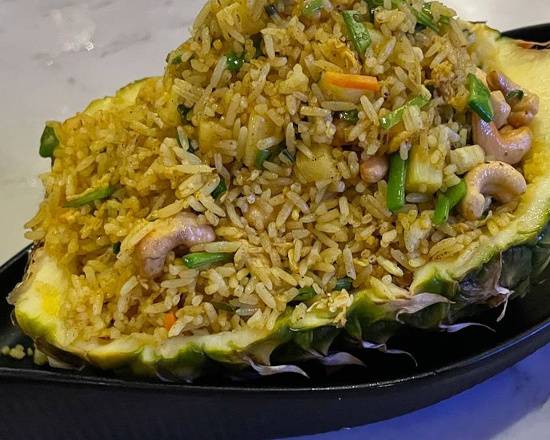 Order Thai Curry Pineapple Fried Rice food online from Xi'an store, Los Angeles on bringmethat.com