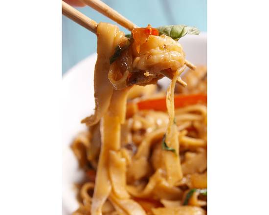 Order Drunken Noodles Shrimp food online from East China store, Aurora on bringmethat.com