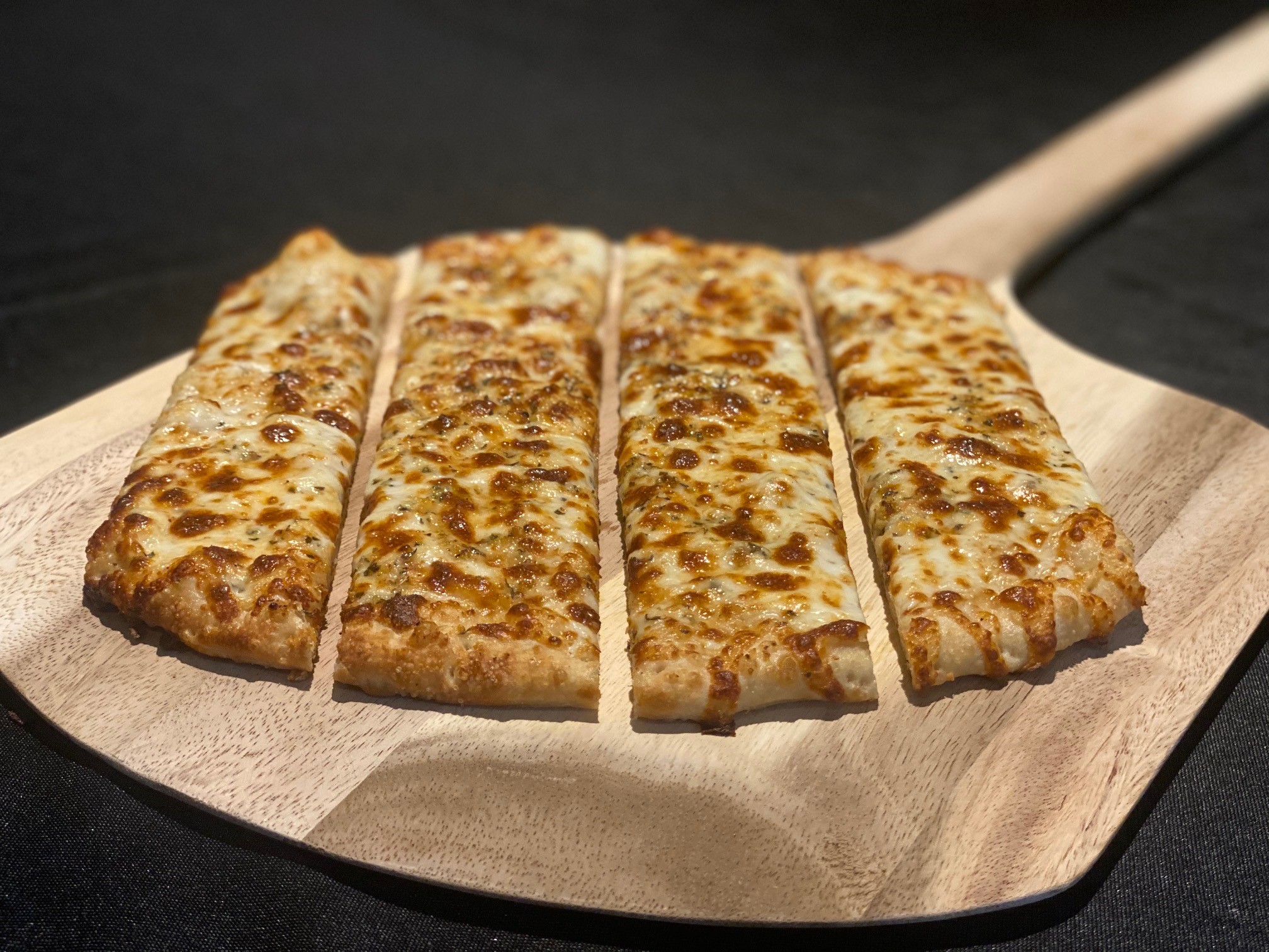 Order Cheesy Bread food online from 540 Pizzas & Calzones store, Simi Valley on bringmethat.com