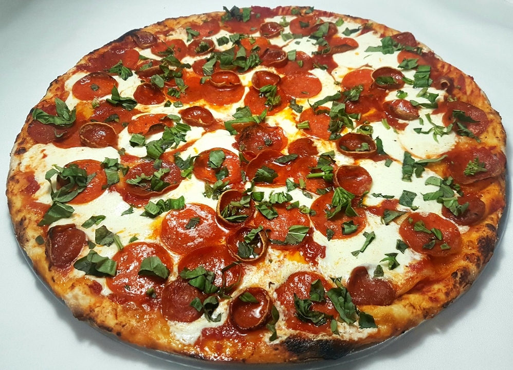 Order Sicilian Pepperoni Pizza food online from Testo Pepesto Italian Restaurant  store, El Cajon on bringmethat.com