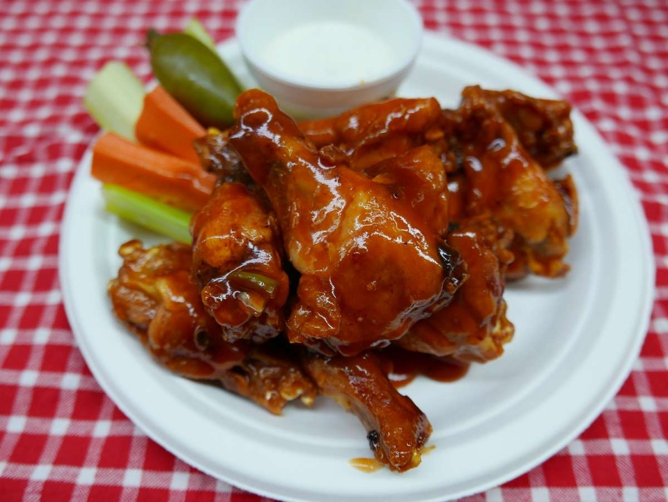 Order Buffalo Wings food online from Bigb Barbecue store, Fullerton on bringmethat.com