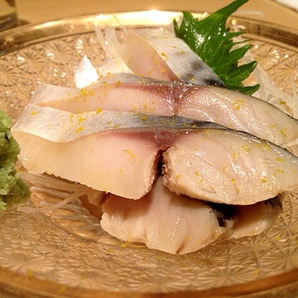 Order Mackerel Sashimi (Saba) food online from Abi sushi store, Astoria on bringmethat.com